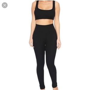 Lookin’ real tight set - medium